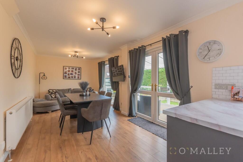 18. Dining Room 2.jpg