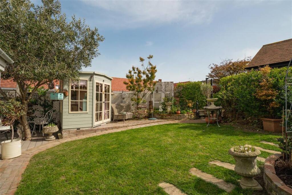 South Facing Rear Garden
