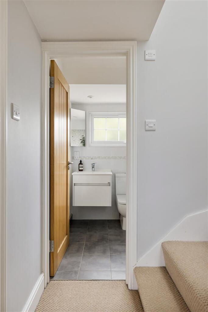 Southern Drive, IG10