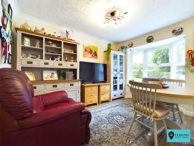 Guest Bedroom/Dining Room