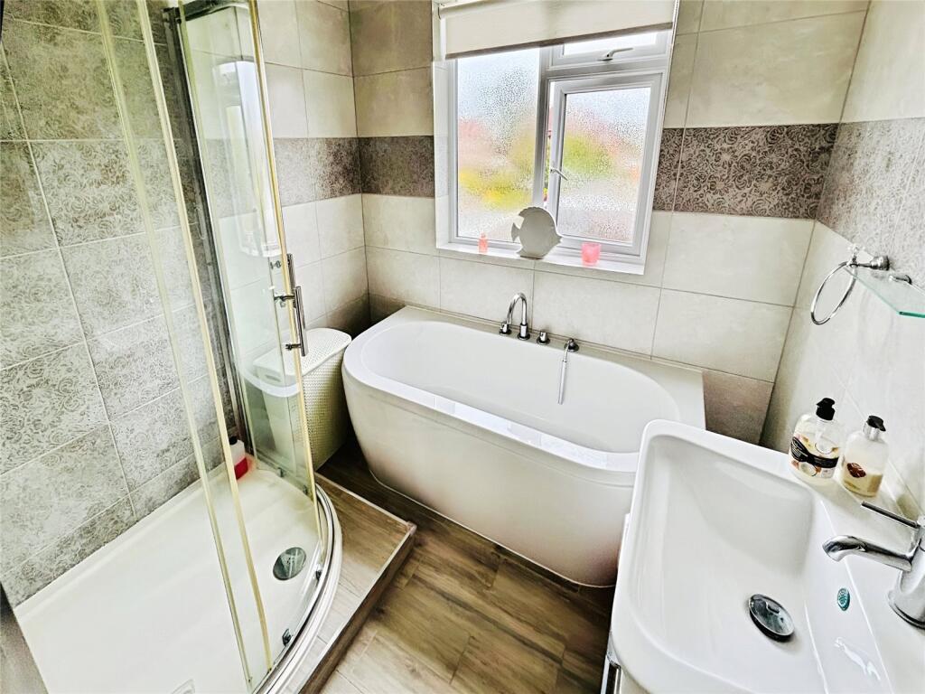 Bathroom/Wc