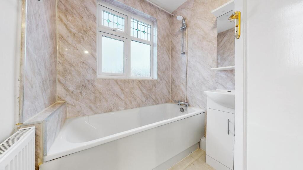 Family bathroom
