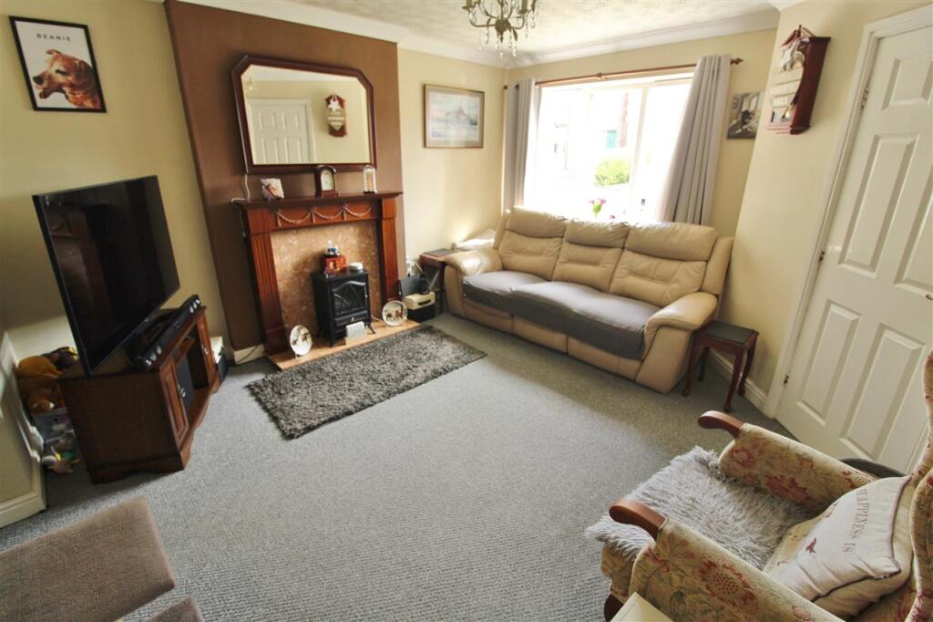 SITTING ROOM