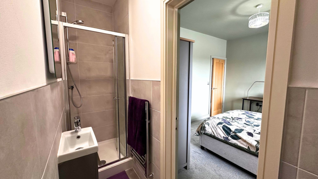 Ensuite