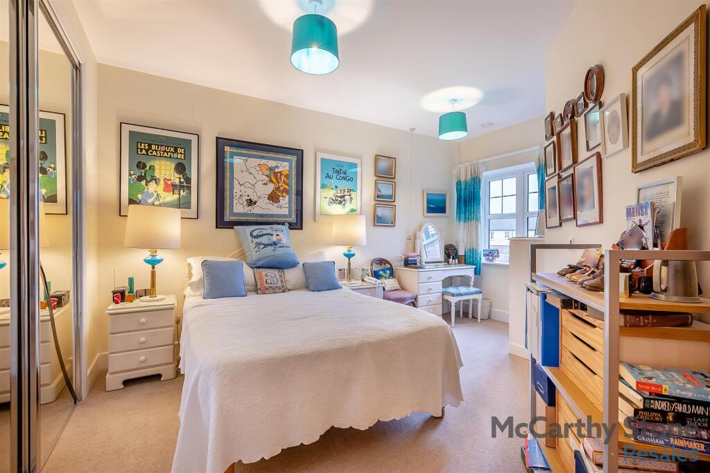 8632932-interior14.jpg