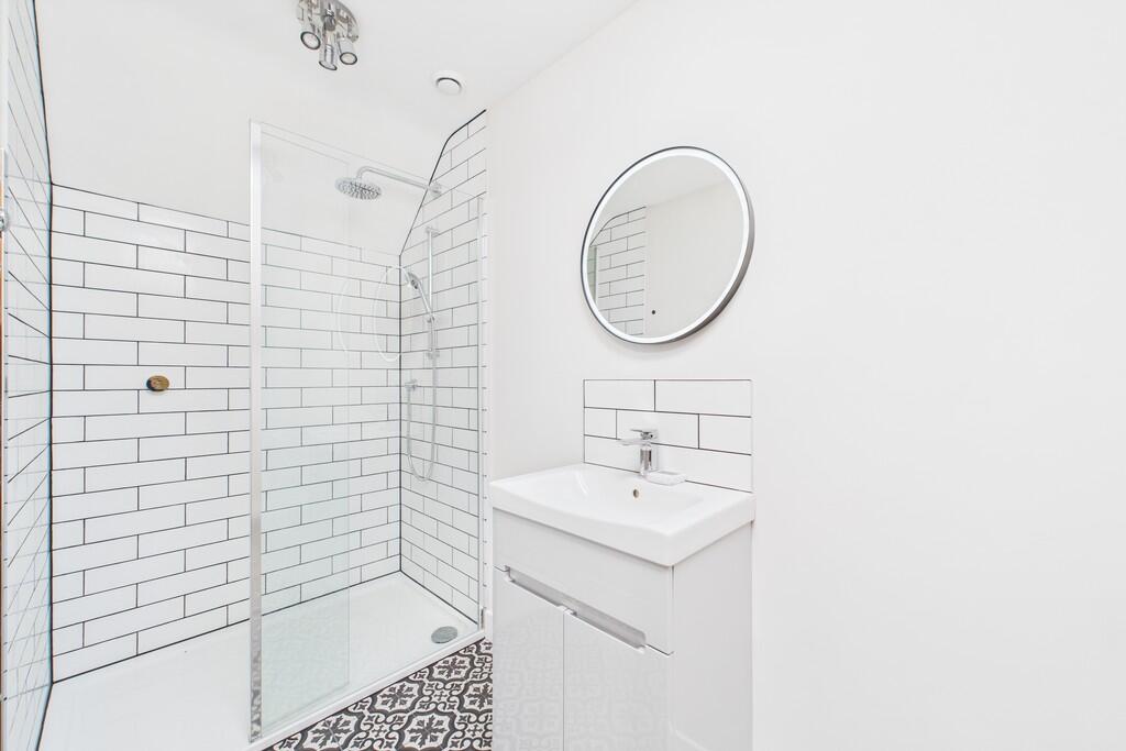 CAM01689G0-PR0456...