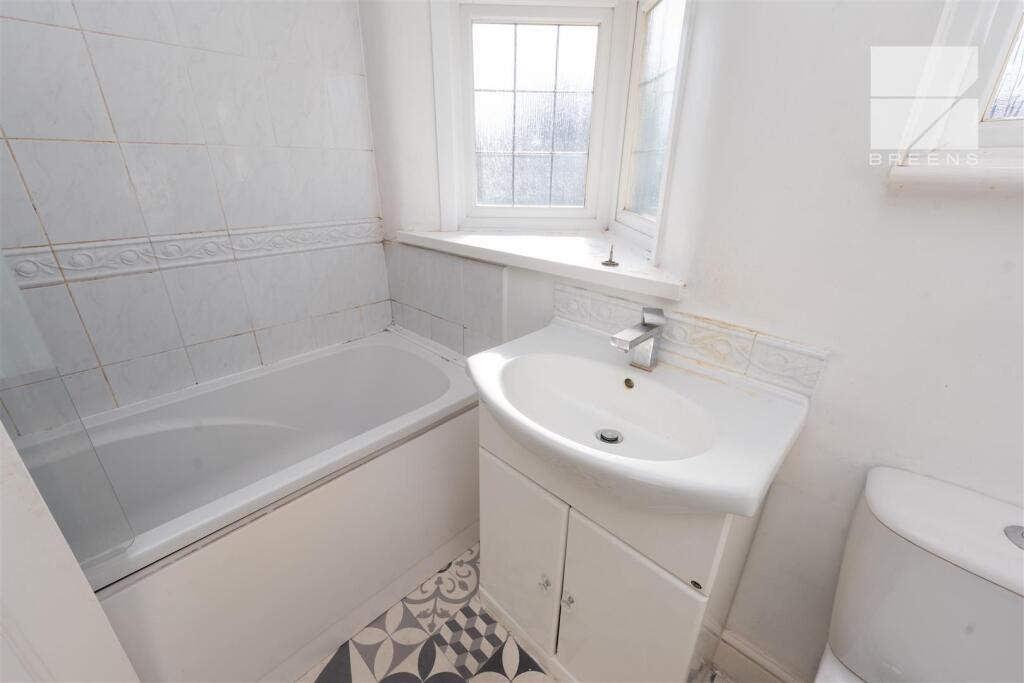 46 Whitehall Gardens_0040.jpg