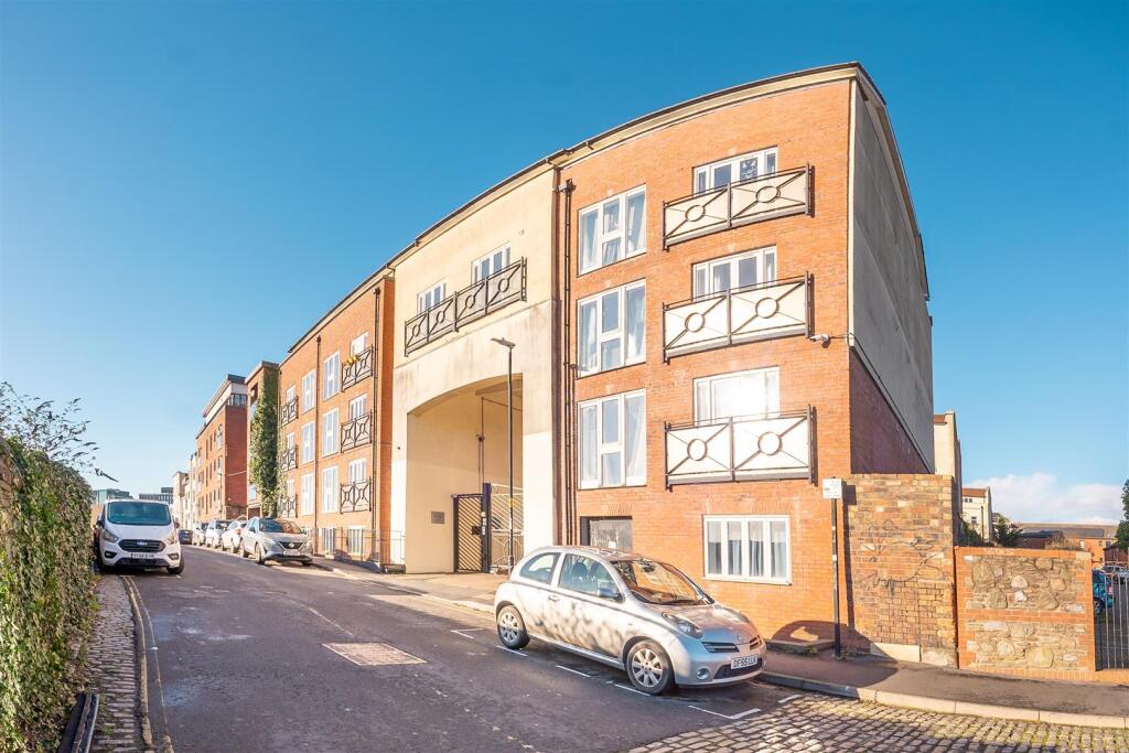 43-Midland-Mews-BS2-0PL-19.jpg