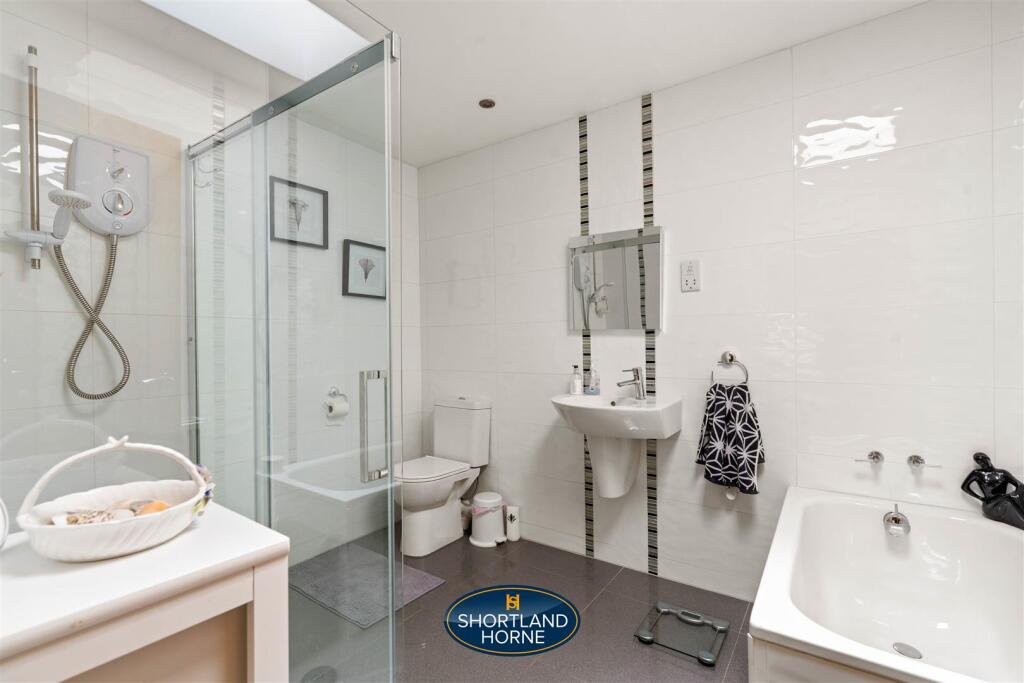 25 Brookside Avenue, Stretton WM (8 of 54).jpg