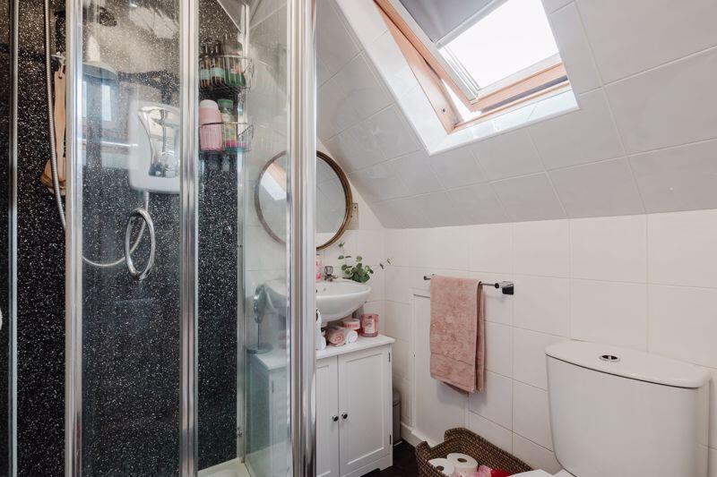 FIRST FLOOR SHOWER ROOM