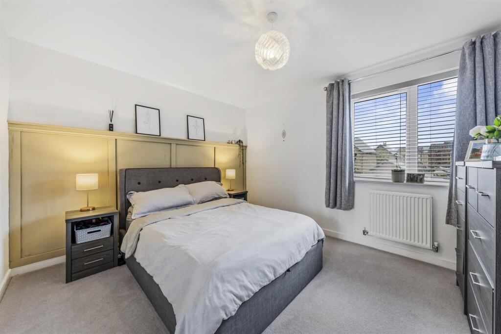 Flat14,327BarrosaWayWeb16.jpg