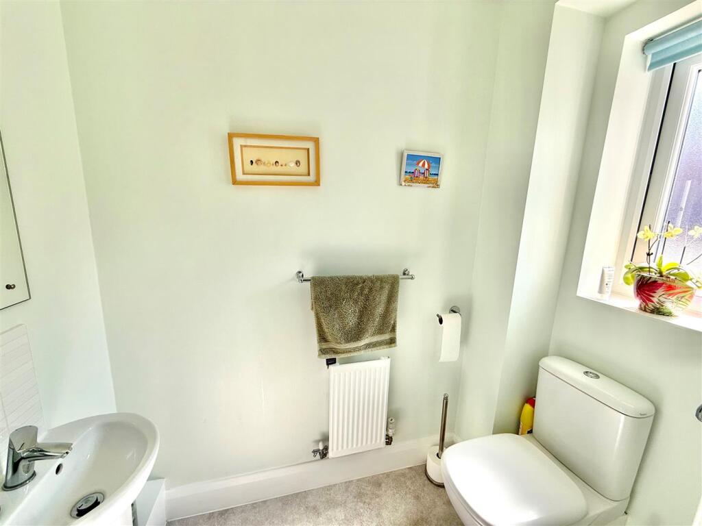Ground Floor Cloakroom.jpg