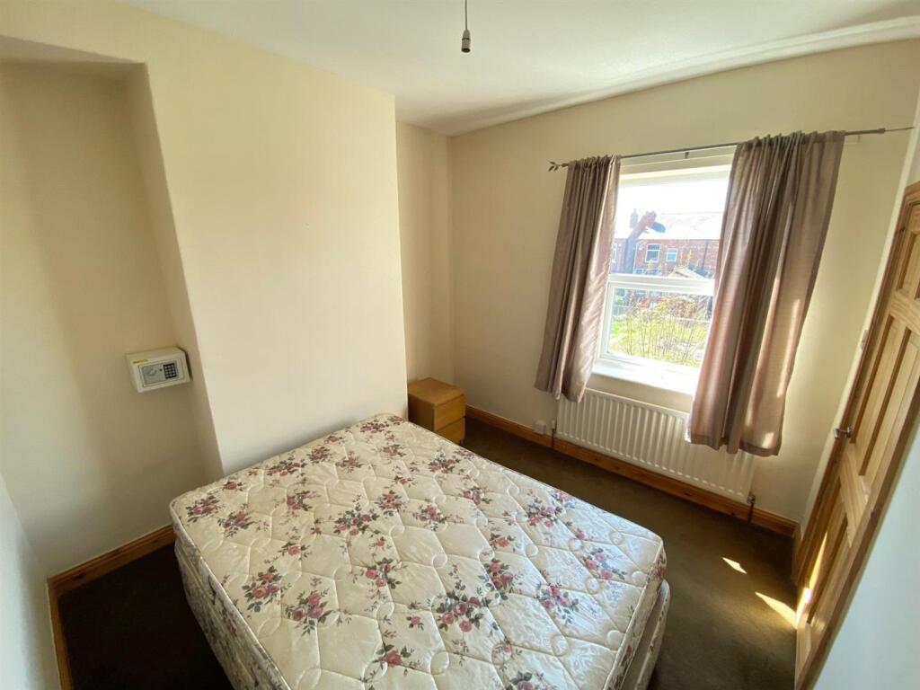 366 Buxton Road Bed 2.jpg