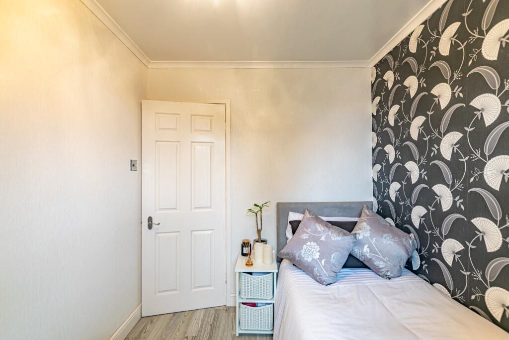 bedroom3