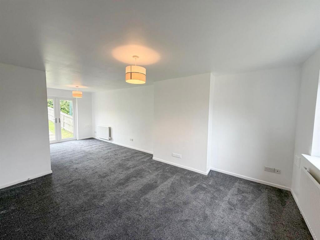 3 bed mews house, Silsden 5