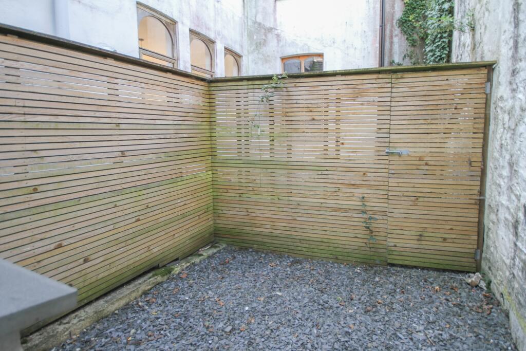 To Book A Viewing Call TPS Lostwithiel on 01208 87