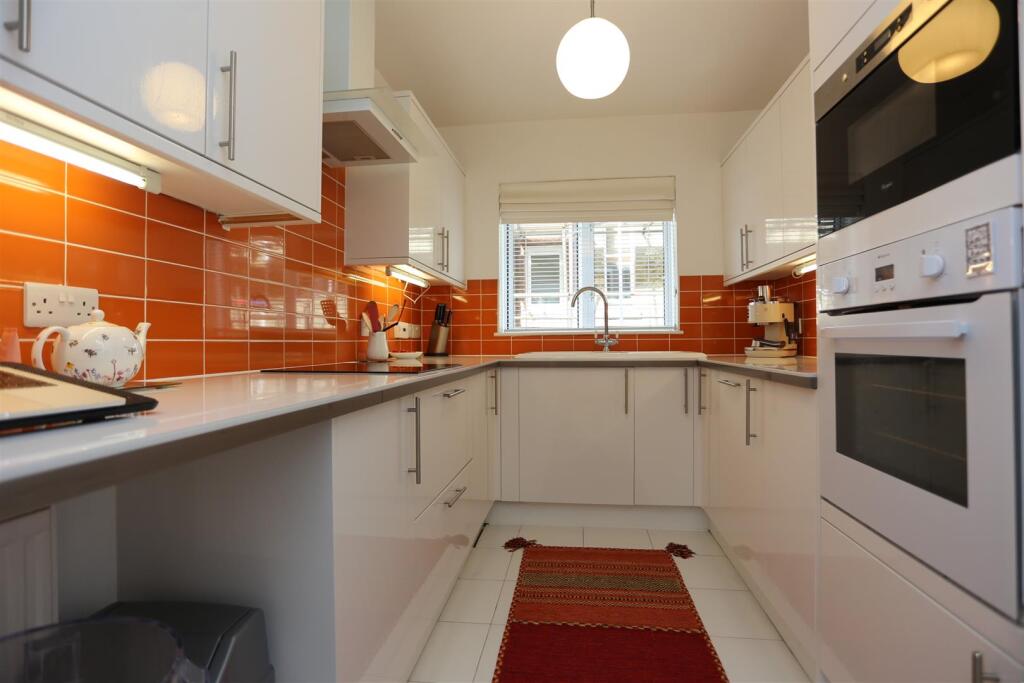 22 Vanbrugh Crt new25 (10).JPG