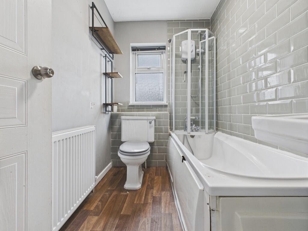 CAM04273G0-PR0151...