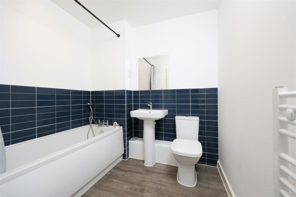 50 Flatts Close 12.JPG