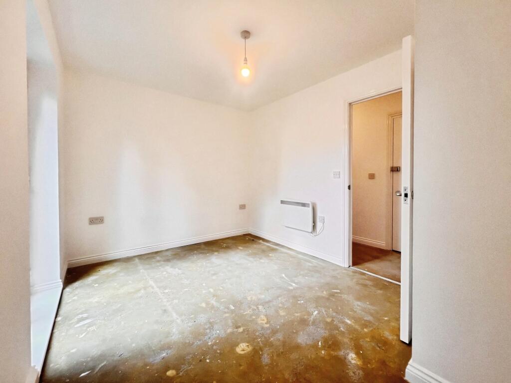 03cce345master20bedroom1