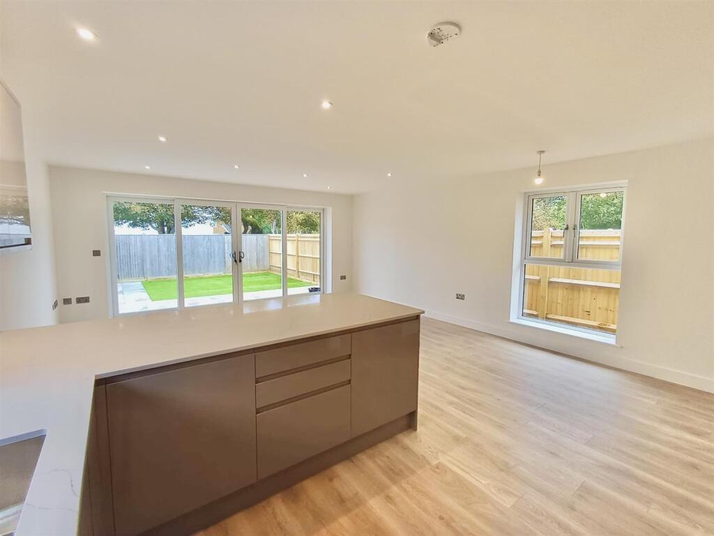 Lounge/Diner/Kitchen