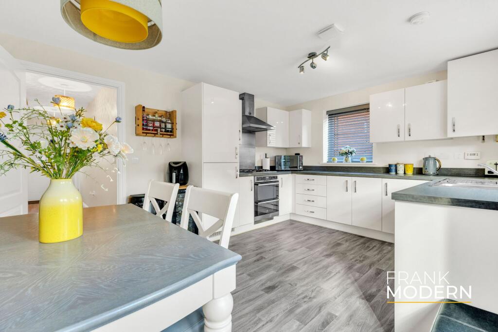 Kitchen / Diner