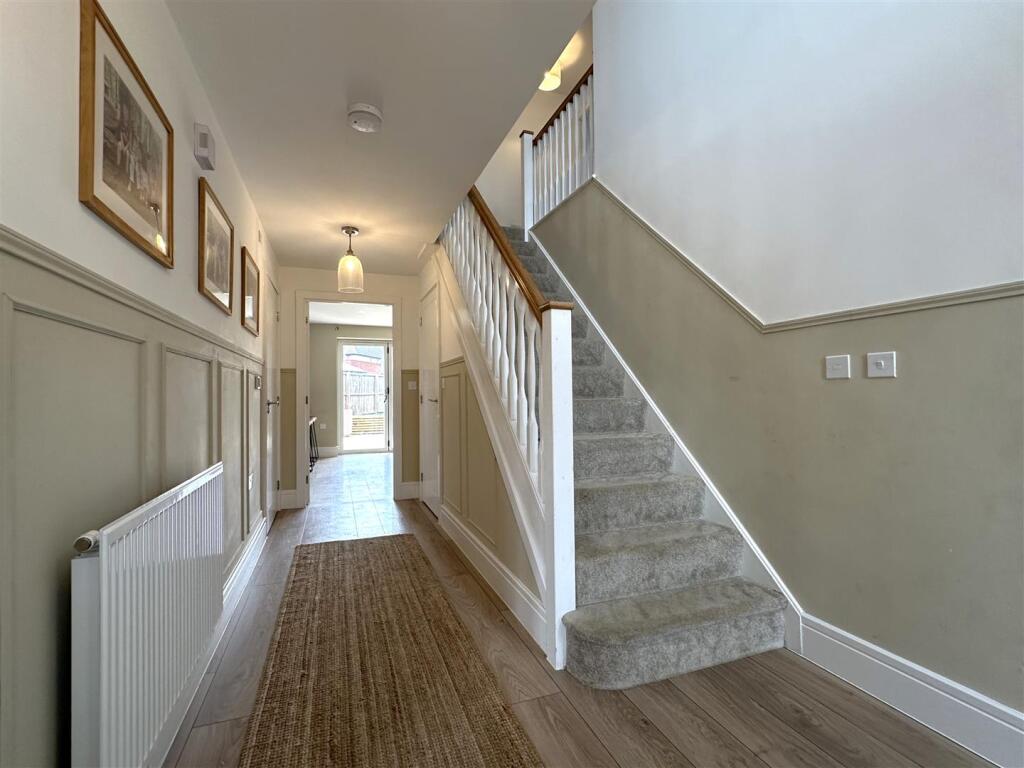 Inviting Reception Hall 520
