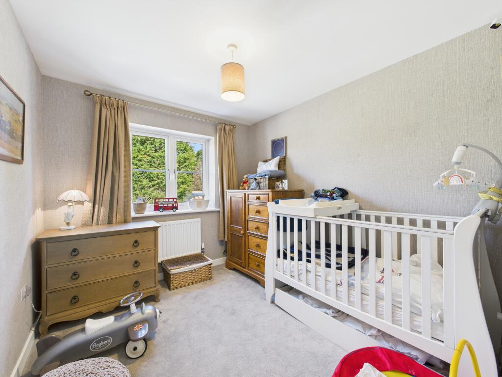 CAM01354G0-PR0458-STILL017