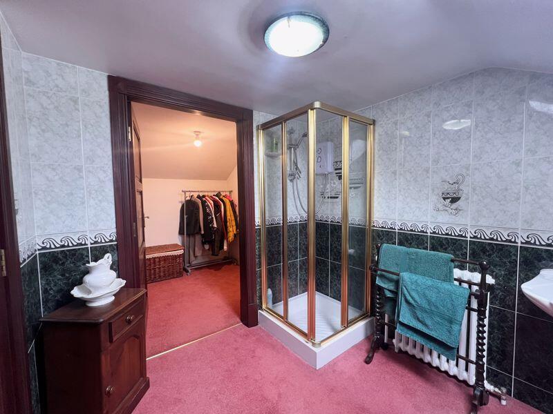 Upstairs Ensuite