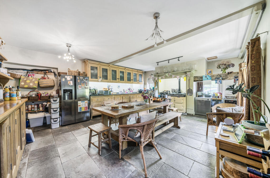 1316560-13-685e82...