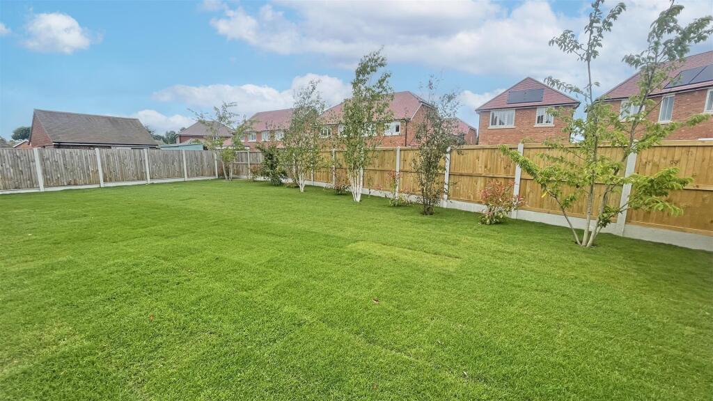 Plot 4 Rear Garden.jpg