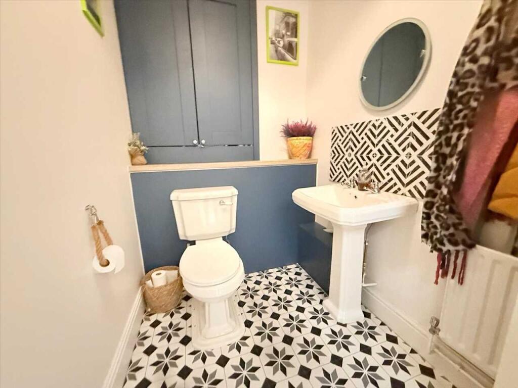 CLOAKROOM