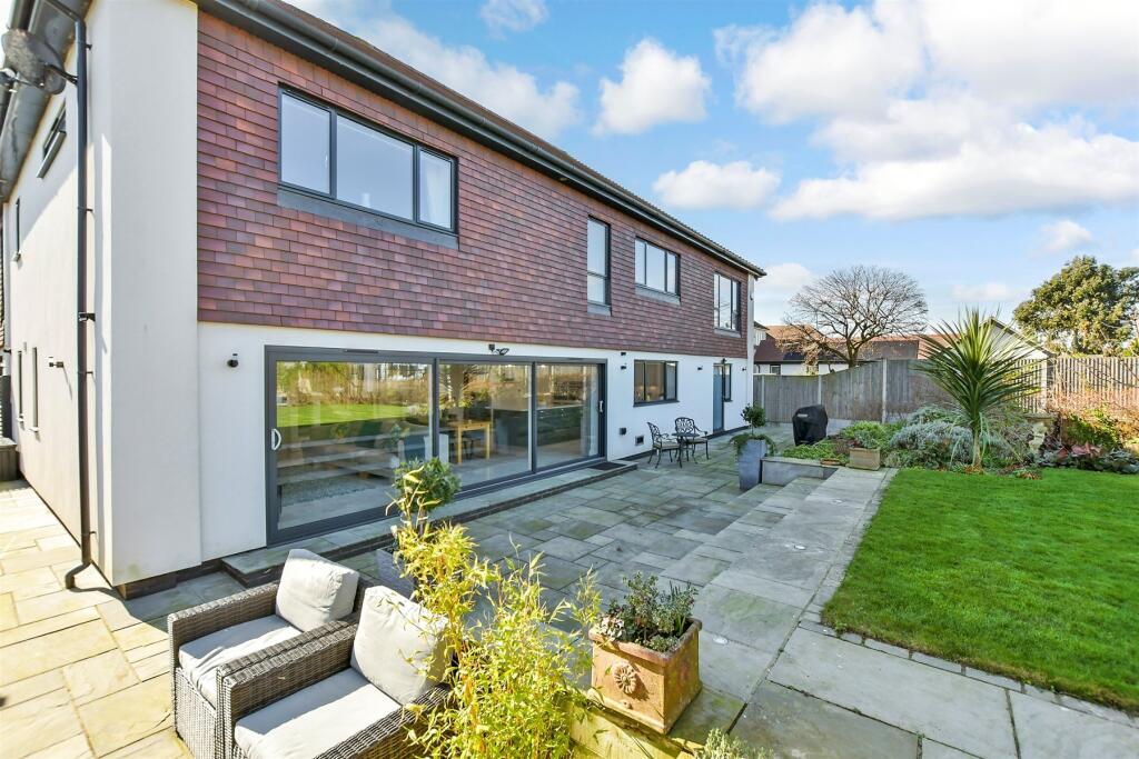 Patio / Decking