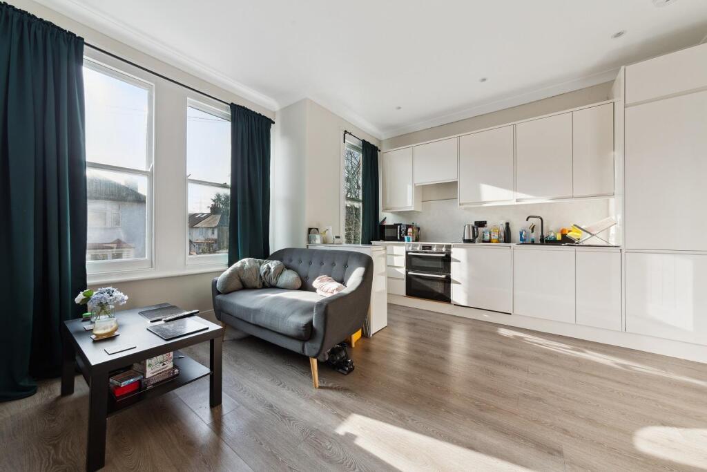 157a Boundary Road (FIRST FLOOR FLAT), Colliers Wo