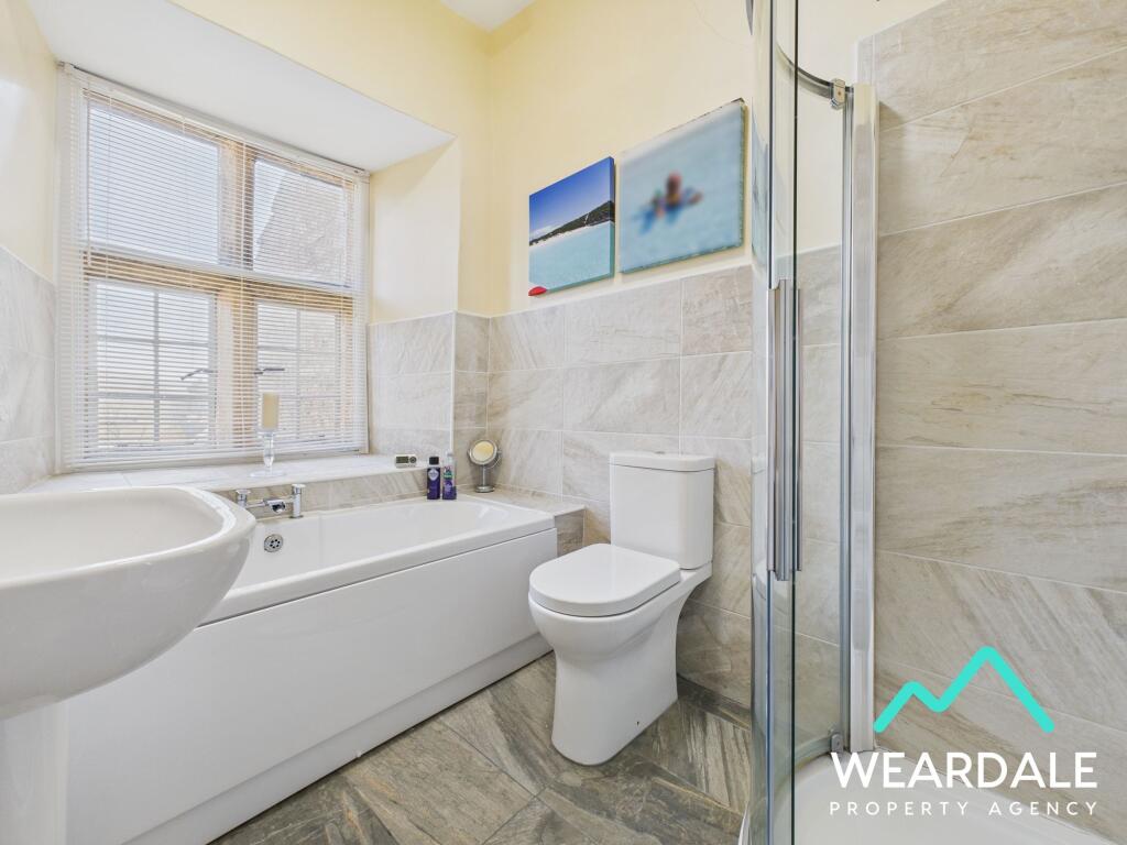 Bedroom 1 En-suite
