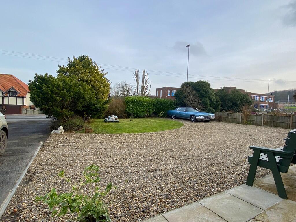 Front garden and ...