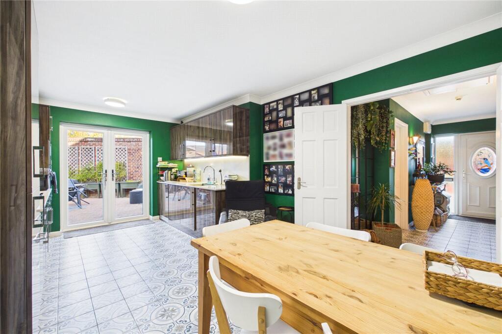 Kitchen/Dining Room