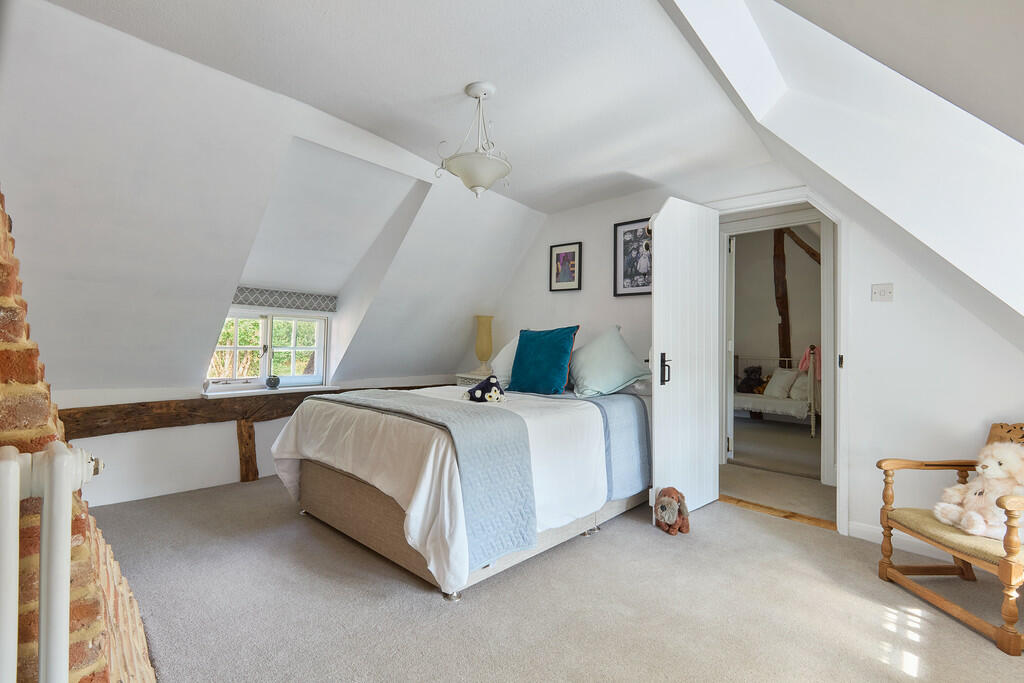 Lion_Cottage_0509...