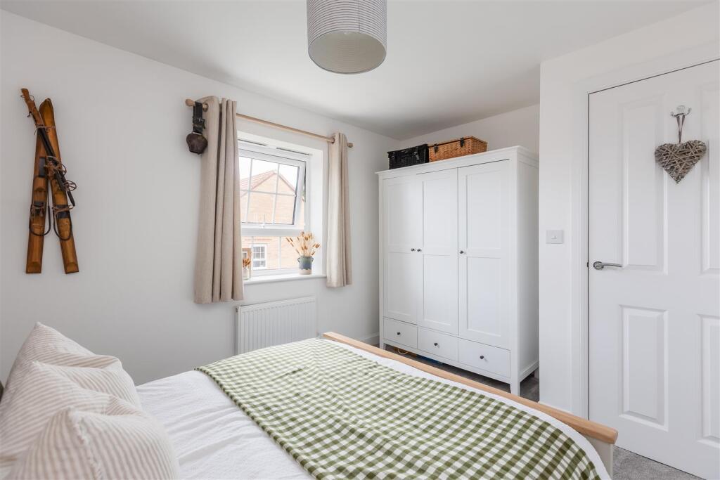 Dove Road 20 Bedroom 2-2.jpg