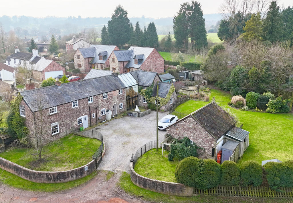 Beautiful Five Bedroom Historic Home - Auction Pr