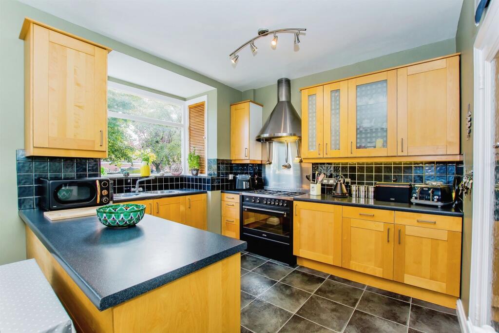 Kitchen/Breakfast Room