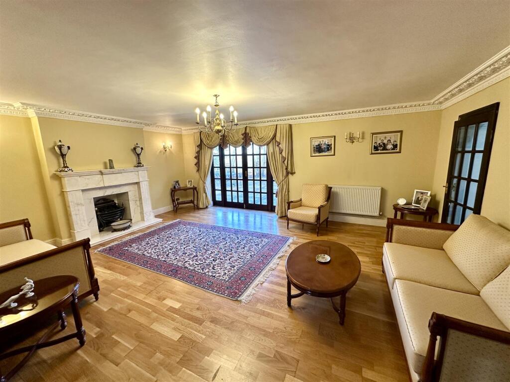 DRAWING ROOM
