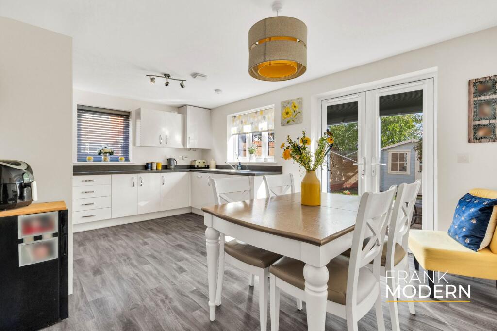 Kitchen / Diner