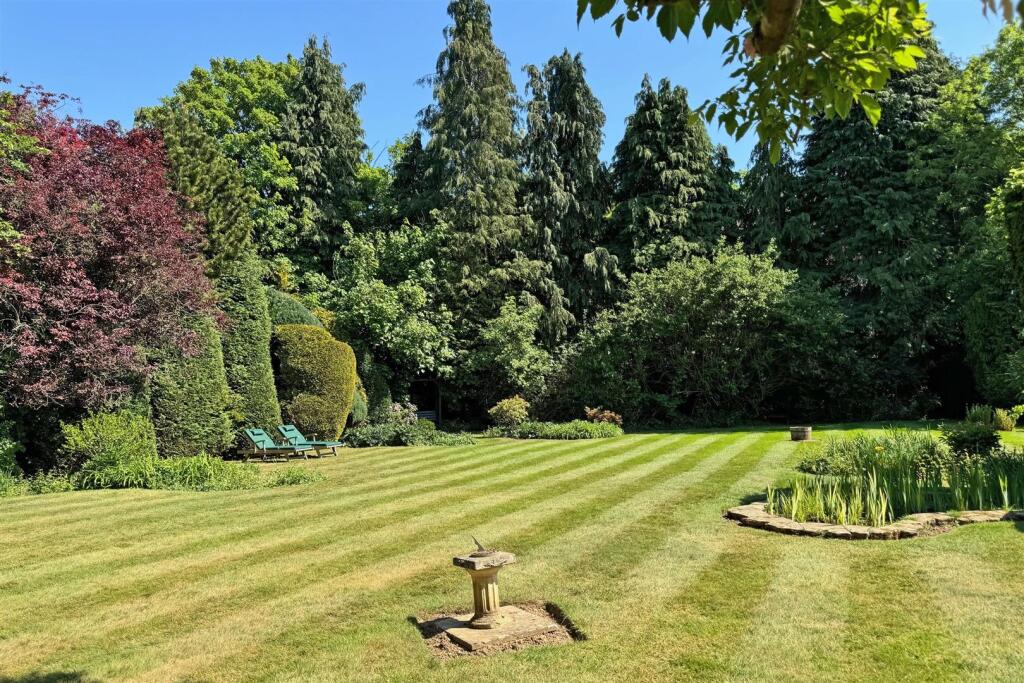 Carmodale rear 16may 1.jpg