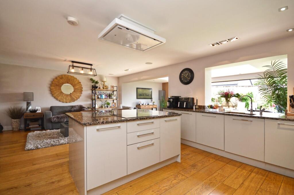 Open Plan Kitchen/Breakfast Room