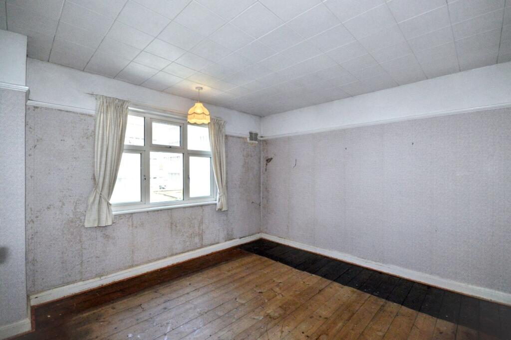 66 Beechcroft Avenue, Harrow, Middlesex, HA2 7JG