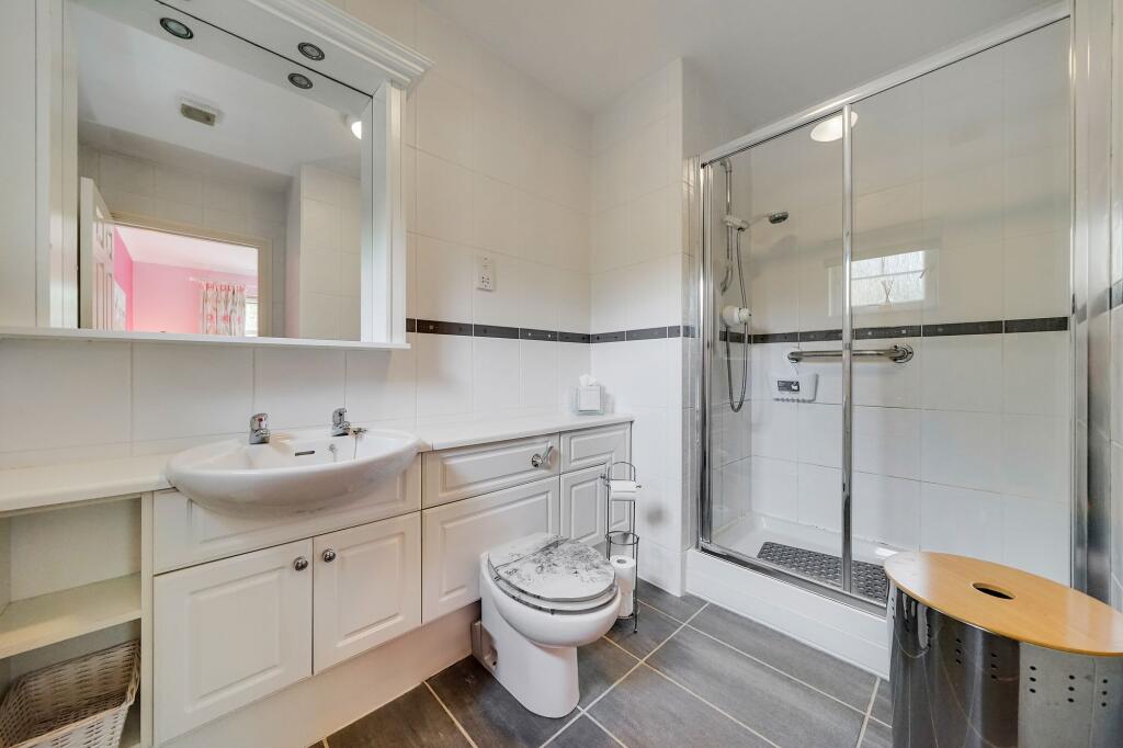 Ensuite