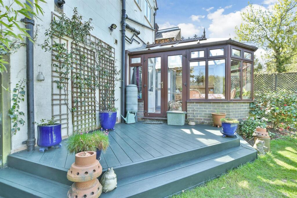 Patio / Decking