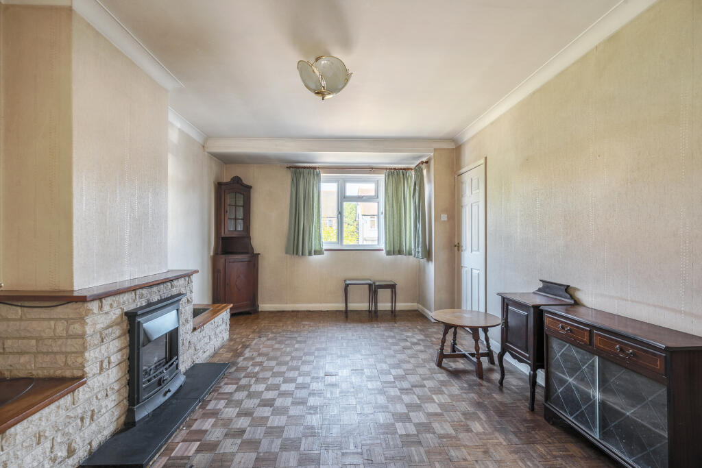 1343338-12-68a83eb321b36