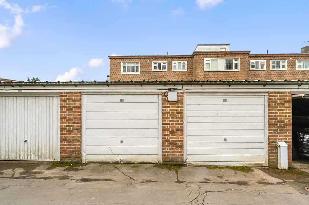 66 Woodland Court...